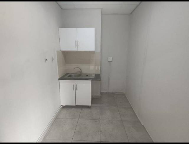 INDUSTRIAL PROPERTY TO RENT IN COSMO BUSINESS PARK